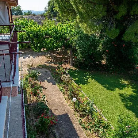 Ritsinia Apart Otel Aigio