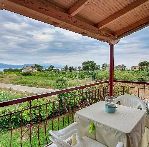 Ritsinia Aparthotel 3*